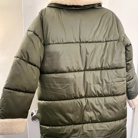 Gap ColdControl Max Long Puffer Coat. Mesclun Green, Sherpa Lined - Picture 5 of 6